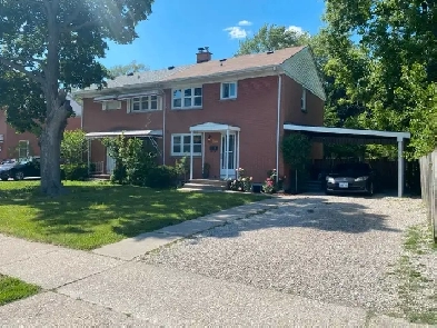 Student Housing (MINUTES FROM UNIVERSITY) Image# 1