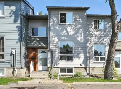 3 Bed Townhouse! ONLY $134k What?!?! Wow! Must See! Image# 9