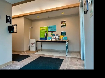 4,610 SqFt Commercial/Office Space Available Immediately Image# 4