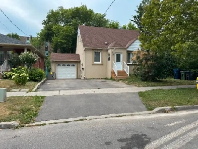 Yonge & Steeles- Private Bsmnt, Toronto Image# 7