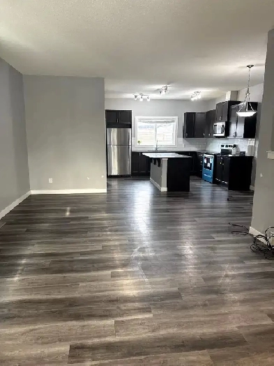 Beautiful 3-Bedroom Home in Calgary's Best Neighbourhood! Image# 1