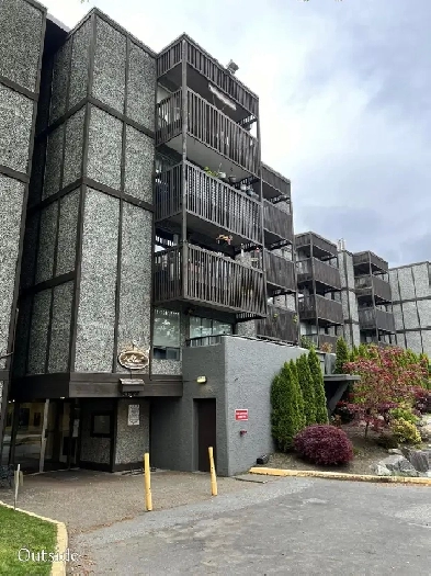 2 Bedroom 1012 sqft Suite Near King George Hub Image# 10