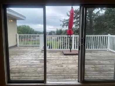 3 bedroom penthouse suite with large patio, near whyte and uofa Image# 9