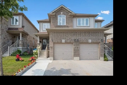 Family-Friendly Semi in Prestigious Kortright East Image# 1