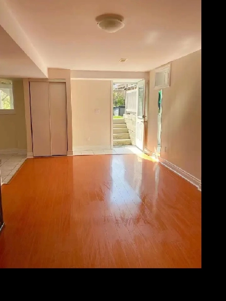 Spacious 2 Bed   1 Bath Basement Unit Available for Rent! Image# 5