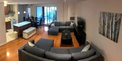 Very close to UTM - Clean, large rooms - Perfect for students! Image# 5
