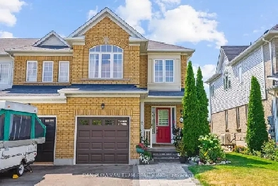 Bright and Beautiful End Unit Townhome for Sale in Courtice! Image# 1