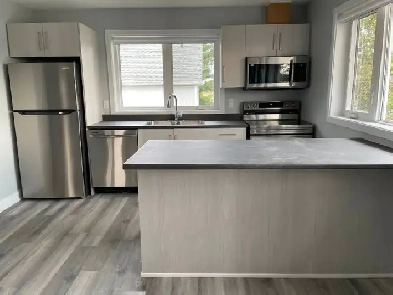 2 Bedroom Condo in Iroquois, South Dundas Image# 4