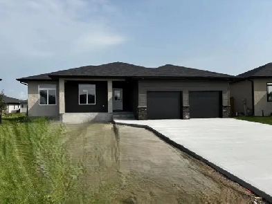 15 Murano Cove Steinbach.  1425 sq ft home on Quiet Cul de sac Image# 8