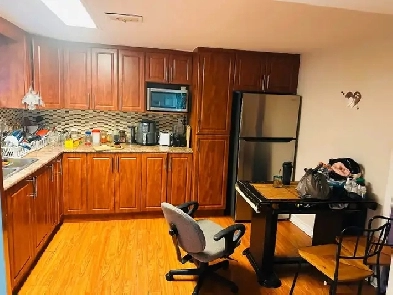 2 Bedroom Basement Unit Image# 4