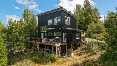New build 2 bed 2 bath home on 5 acres with stunning views Image# 13