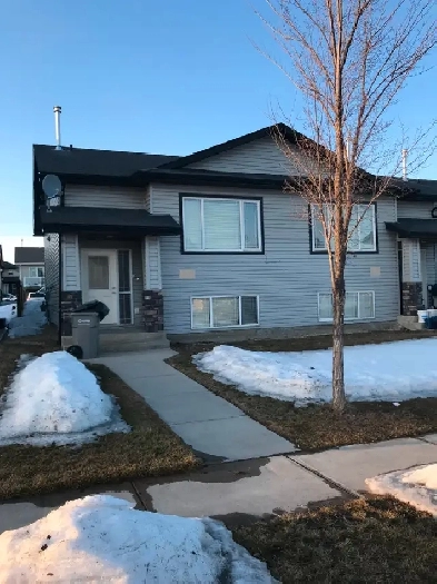 Duplex for Rent in Grande Prairie Image# 3
