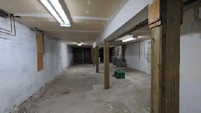 Storage rental 1200 sq/ft bank / slater Image# 1