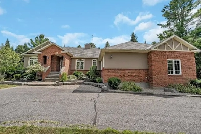 Ottawa Area (Ashton) 4 Bed/3 Bath Home For Sale, Pool, Acreage Image# 3