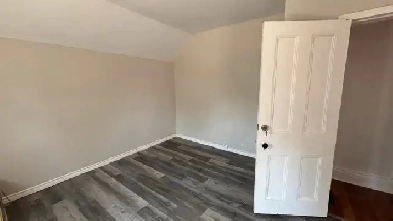 Large house with four bedrooms, for rent. Image# 3