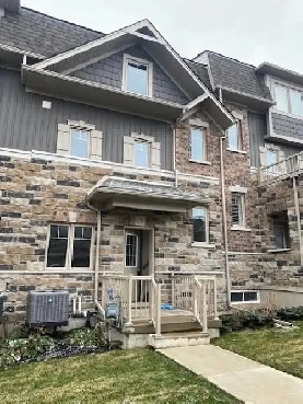 Attach/Row Town House For SALE $739,900 Image# 5