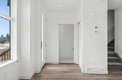 Beautiful New Townhouse (New Build) Image# 6
