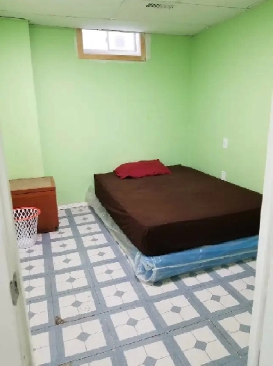 Room for Rent in Scarborough Female Only Image# 9