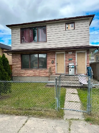 581 Boyd Avenue 2 bedroom LOWER FLOOR DUPLEX Image# 12