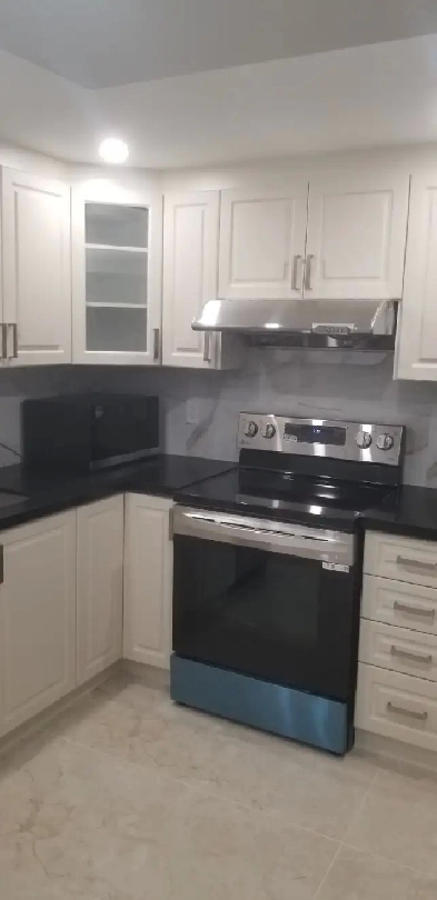 Legal 2 bedrooms spacious basement across Sheridan college Image# 1