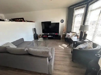 Condo 3 1/2 à LOUER Image# 2
