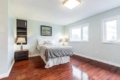 Master bedroom for Lease(All Incl.) Image# 3