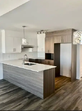 Superbe 4,5 À LOUER STE-ROSE LAVAL (Champfleury) Image# 7