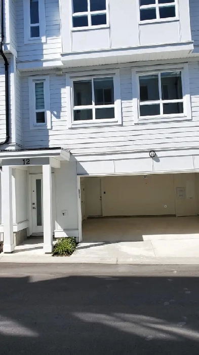 Brand New 4 Bed / 3.5 Bath Townhouse for Rent – Available Sept 1 Image# 8