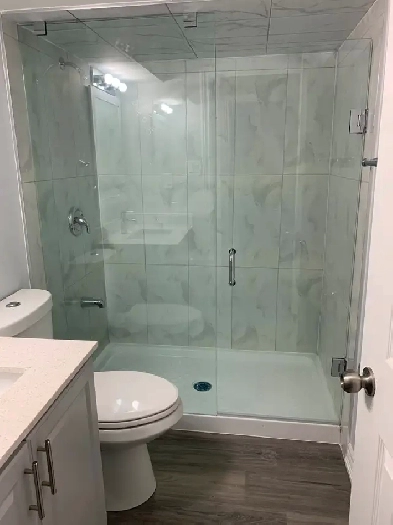 2 bedroom legal walkout basement with 2 parking spots Image# 2