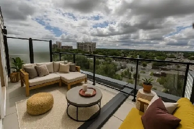 Penthouse Studio – 9e étage avec terrasse privée & vue Image# 7