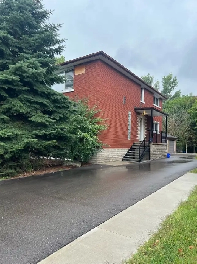 $1900 for 2bdrm with balcony and garage Image# 5