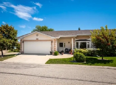 Meticulously Maintained 2Bdrm Bungalow Style Condo! Image# 7