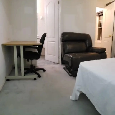 Room for Rent in York U. Village in a Clean & Well Kept House Image# 6