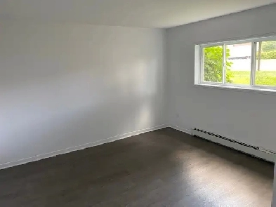 4 1/2 Longueuil - Disponible le 1er septembre Image# 4