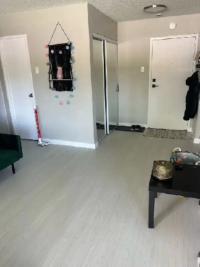 3.5 West Island apartment Image# 1