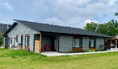 Newly Built One Level Living Home in Beautiful Current River Image# 1