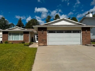 Hinton Ab- 3 Bedroom Home for Rent Image# 12