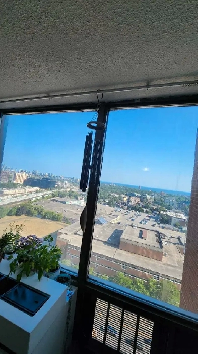1 bed & 1 bath fully furnished available immediately from 1st Se Image# 2