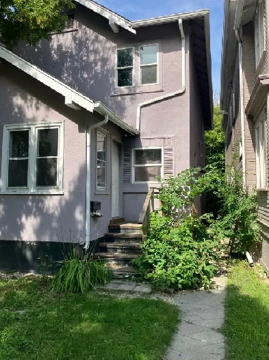 4 bedroom side by side Image# 3