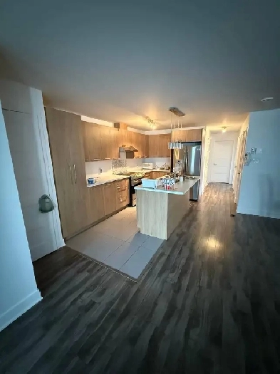 private room with personal parking Image# 2