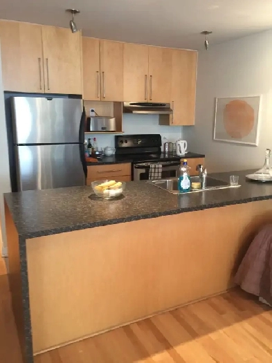 CHAMBRE SPACIEUSE LUMINEUSE.TRES COMFORTABLE. Image# 1