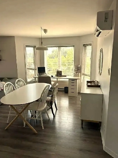 LEASE TRANSFER SPACIOUS 2-BEDROOM CONDO FOR RENT Image# 1