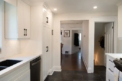 Spacious 3-Bedroom Detached SFH with Partially Finished Basement Image# 23