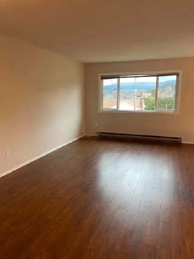 Grand Forks Apartment - Great VIEWS Image# 2