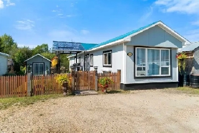 Unit 111 in Swan City Trailer Park Image# 1