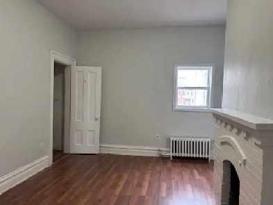 3 bedroom/city center Image# 4