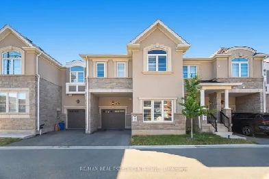 4 Bdrm 1900 Sqft Townhome W/Backyard For Rent In Milton! Image# 1