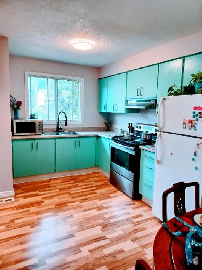 3 bedrooms, 5 minutes from the 401 and Image# 6