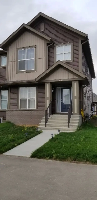 1750 SQ Feet Large Duplex in Carrington NW Calgary for Rent Image# 22