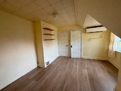 One Bedroom Apartment in Toronto for Rent Image# 1